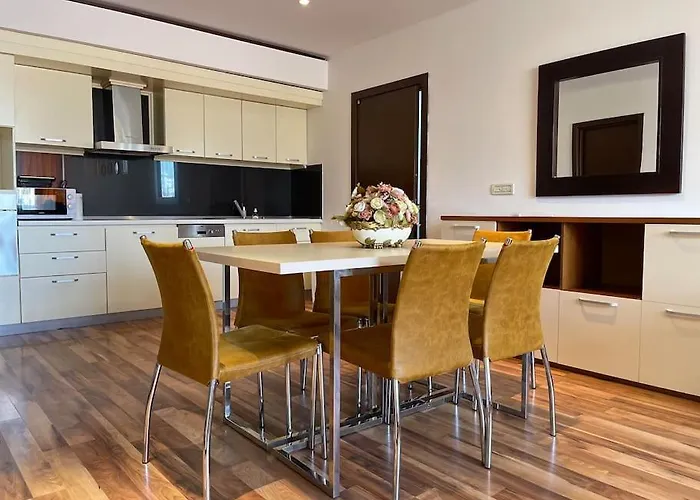 Air Albania Flat W/self Check In Tirana