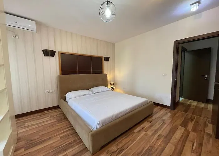 Lägenhet Air Albania Flat W/self Check In *