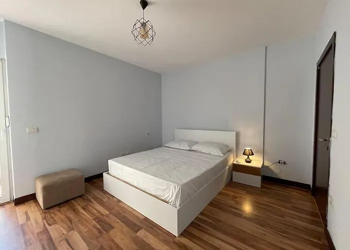 Air Albania Flat W/self Check In Apartment Tirana